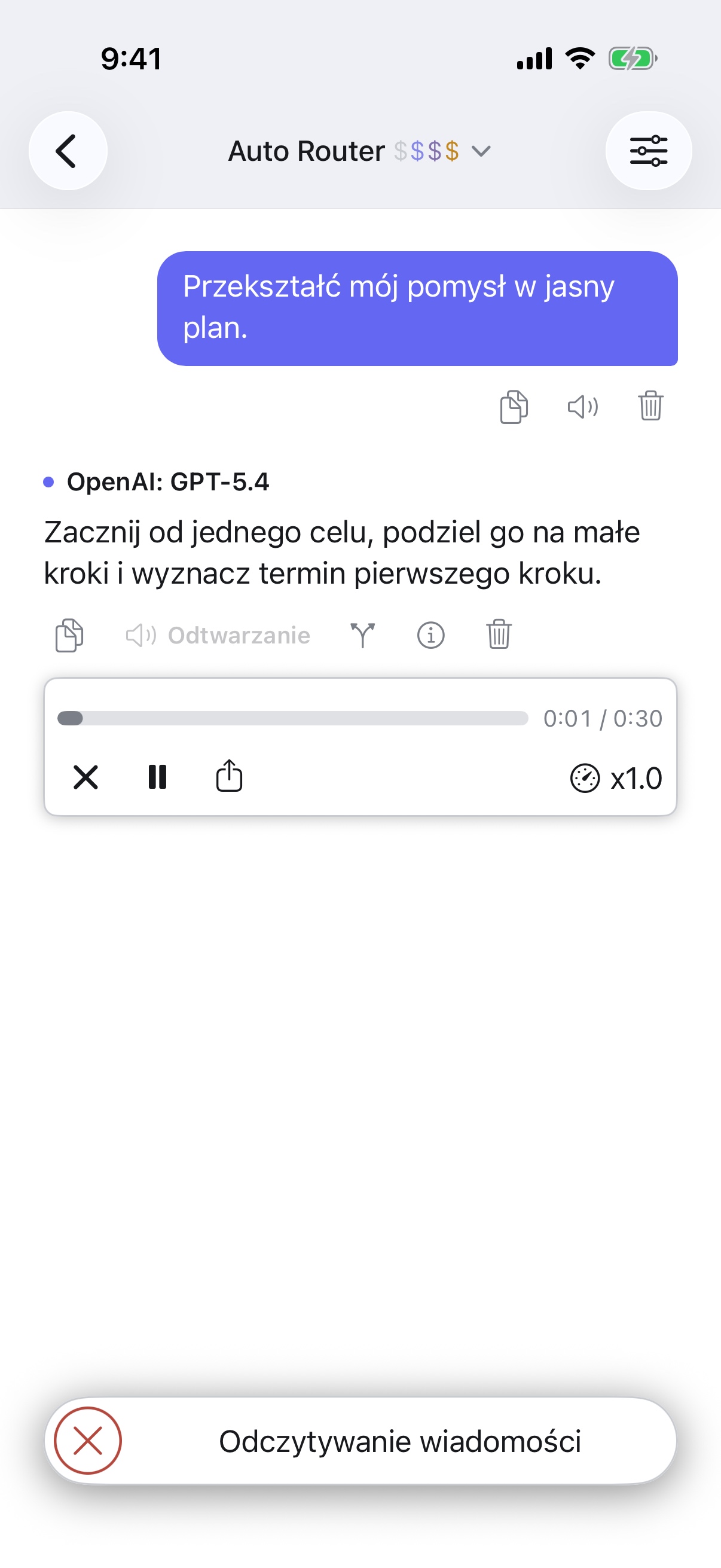 RouterChat odczytujący odpowiedź na telefonie iPhone
